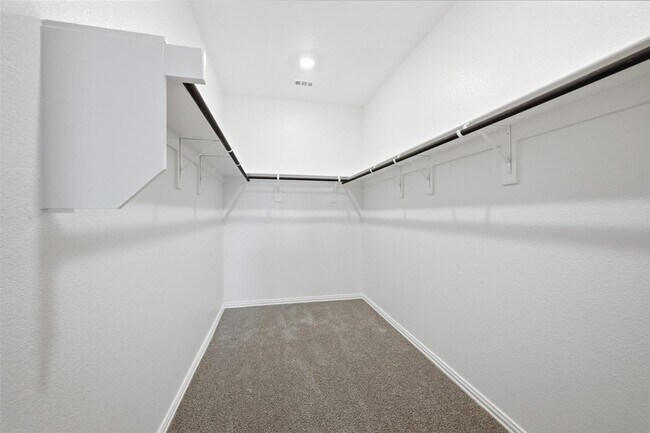 Building Photo - 602 Travine Dr