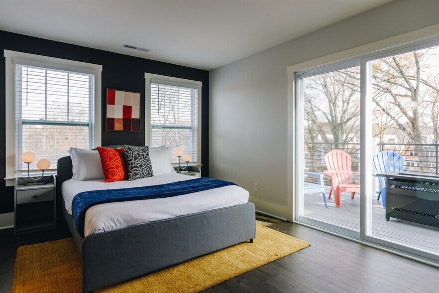 Building Photo - 1122 N Alexander St