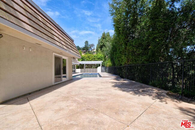Building Photo - 23637 Park Belmonte