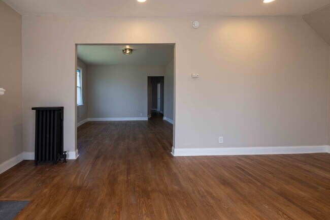 Building Photo - 4204 Clements St