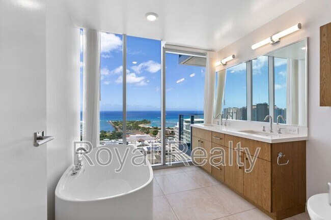 Building Photo - 629 Ke’eaumoku St