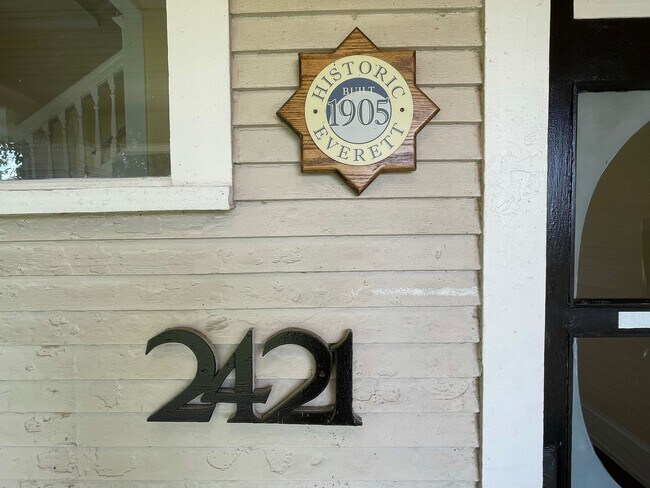 Building Photo - 2421 Rucker Ave