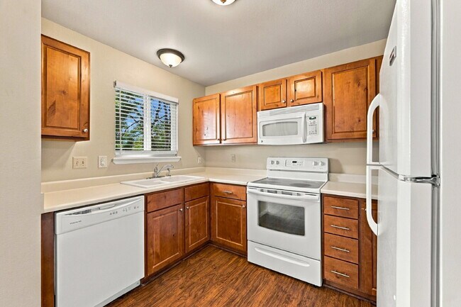 Building Photo - 2027 Bristlecone Dr