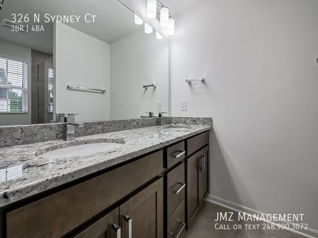 Building Photo - 326 N Sydney Ct