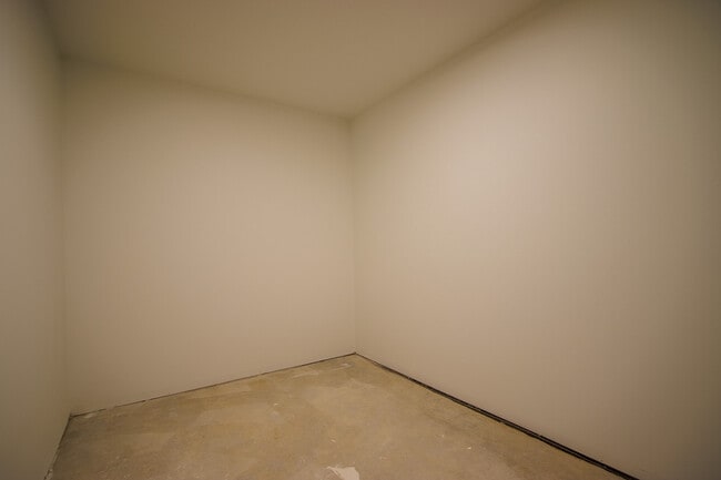 Building Photo - 1920 Edwards St