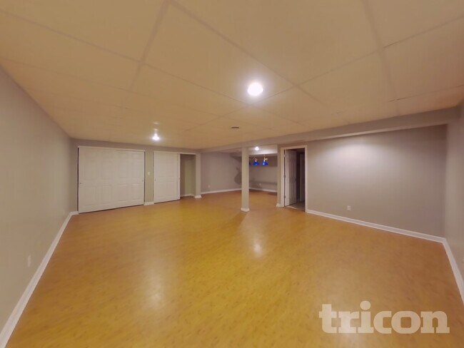 Building Photo - 4331 Clearbrook Ln