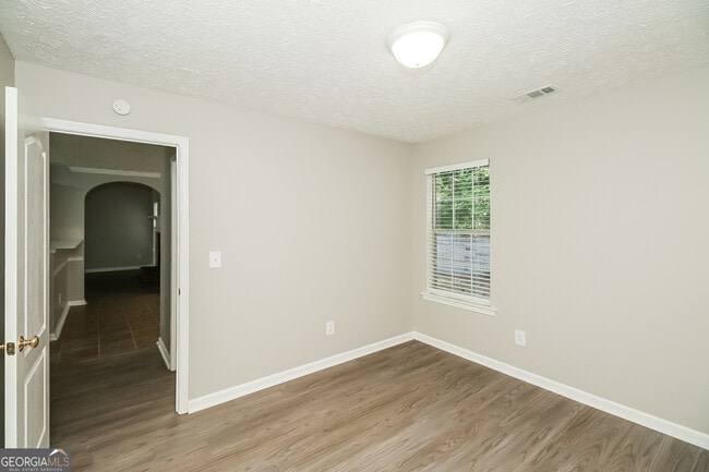 Building Photo - 11771 Fairway Overlook