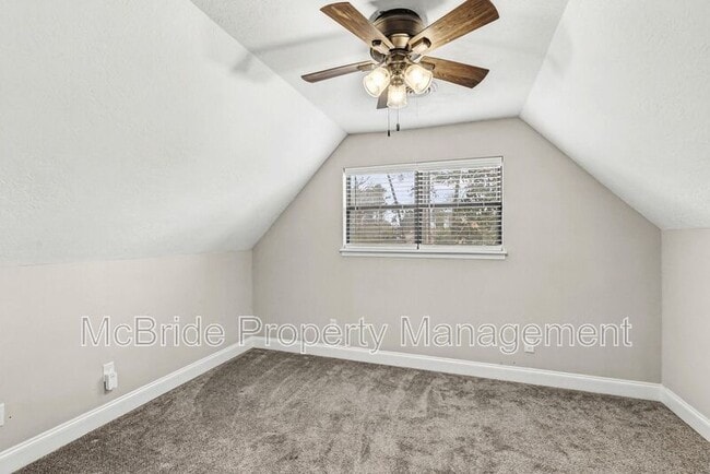 Building Photo - 1304 Dominica Dr