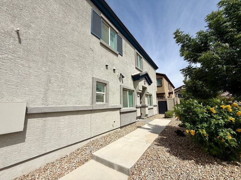 Building Photo - 4640 Fuchsia Nights Ave