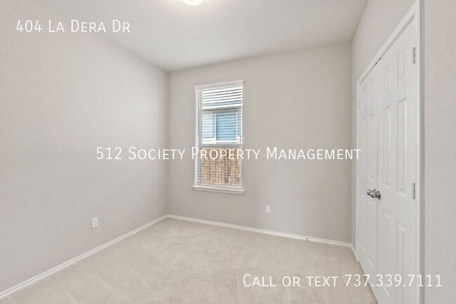 Building Photo - 404 La Dera Dr