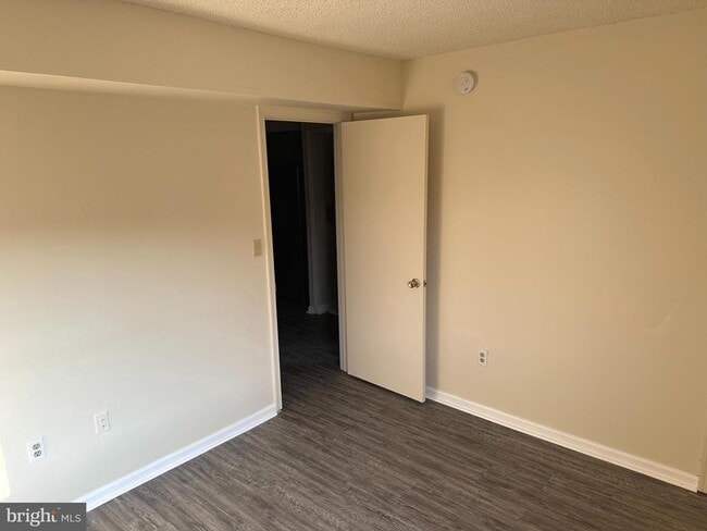 Building Photo - 14003 Justin Way