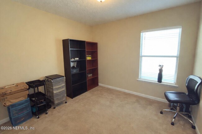 Building Photo - 11850 Alexandra Dr