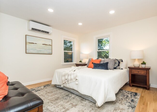 Building Photo - 23 Cheney St