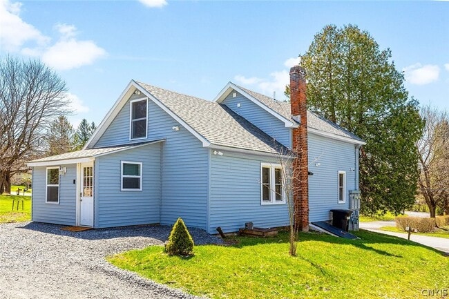 Building Photo - 7849 Kellogg St