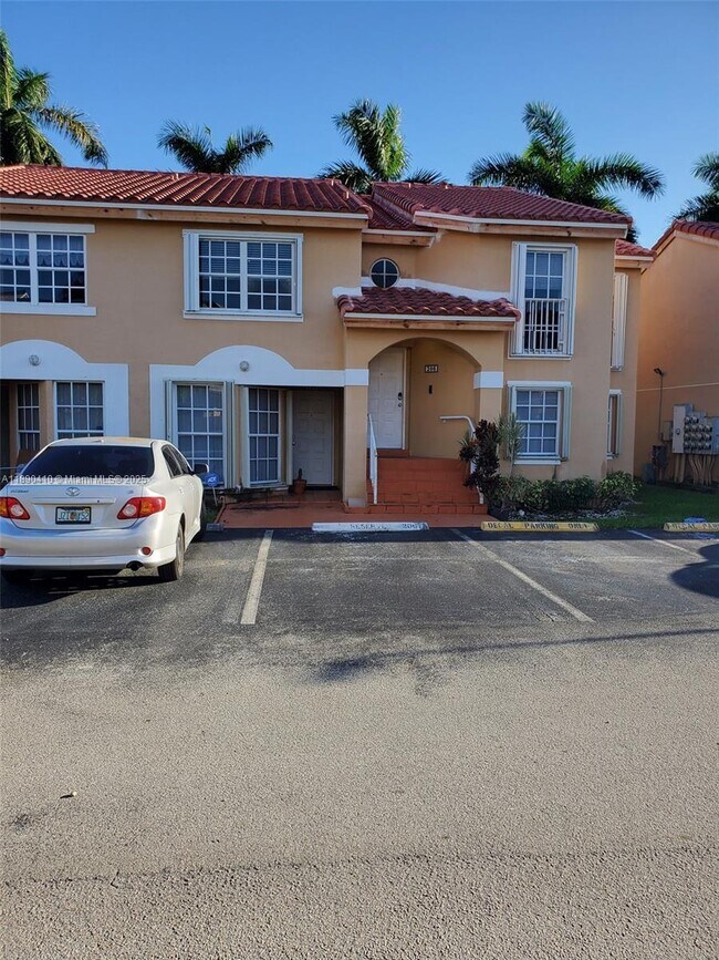 Building Photo - 14260 SW 57th Ln