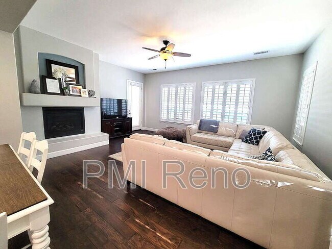 Building Photo - 5815 Slate Dr