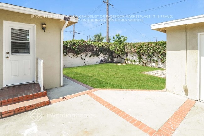 Building Photo - 333 S Walker Ave