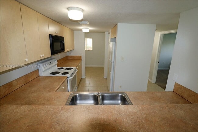 Building Photo - 3474 Cypress Trail