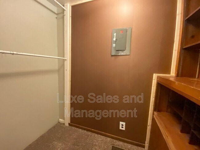 Building Photo - 1118 Idaho St