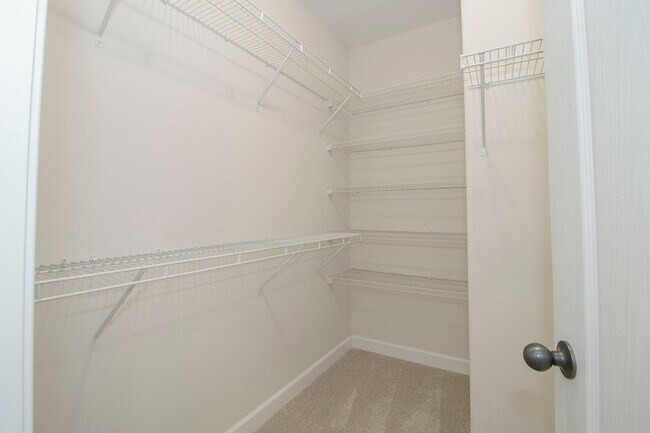 Building Photo - 115 Annalise Dr