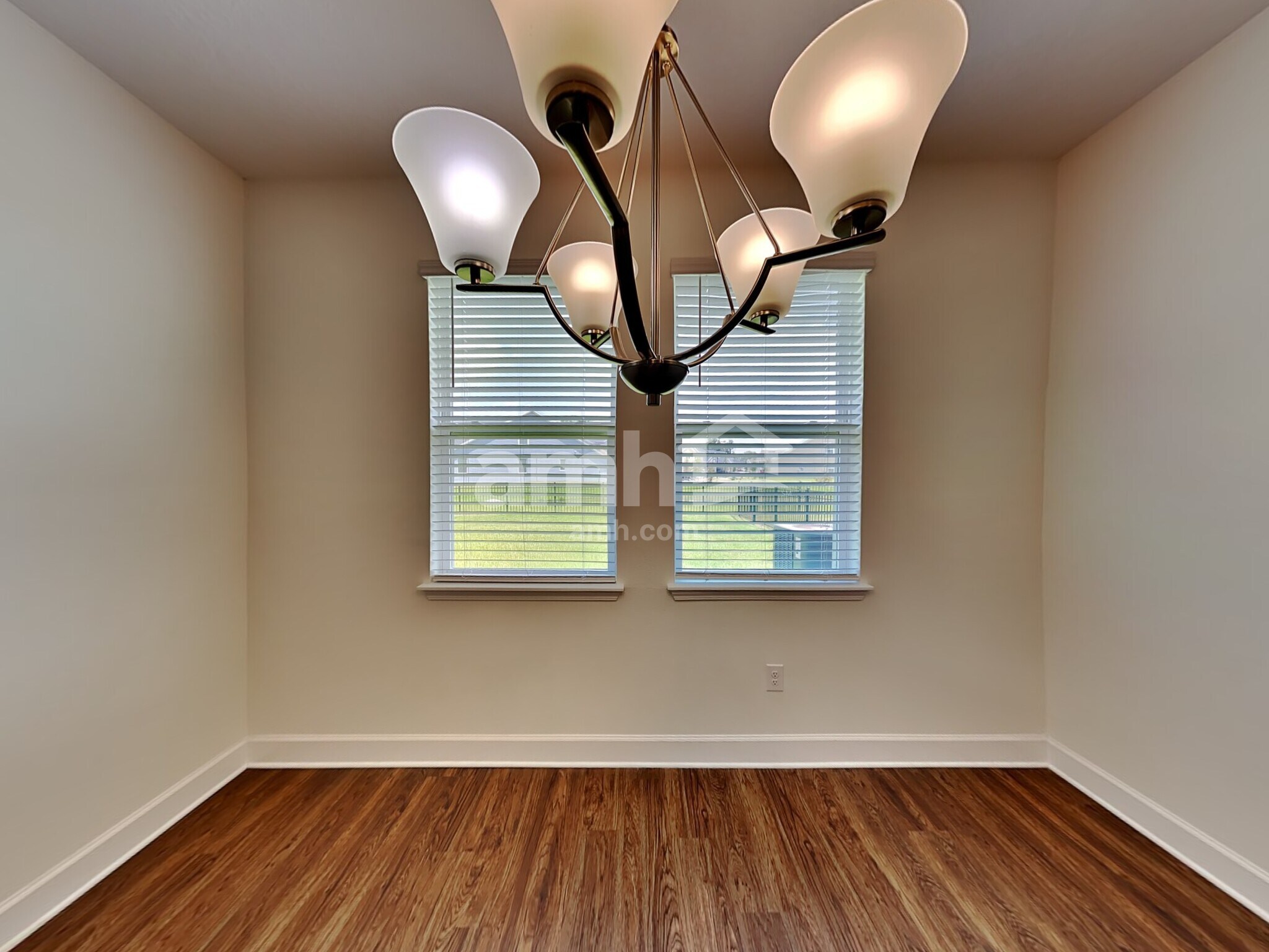 Building Photo - 926 Walden Woods Dr