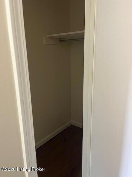 Building Photo - 1708 Cliff Ridge Ct