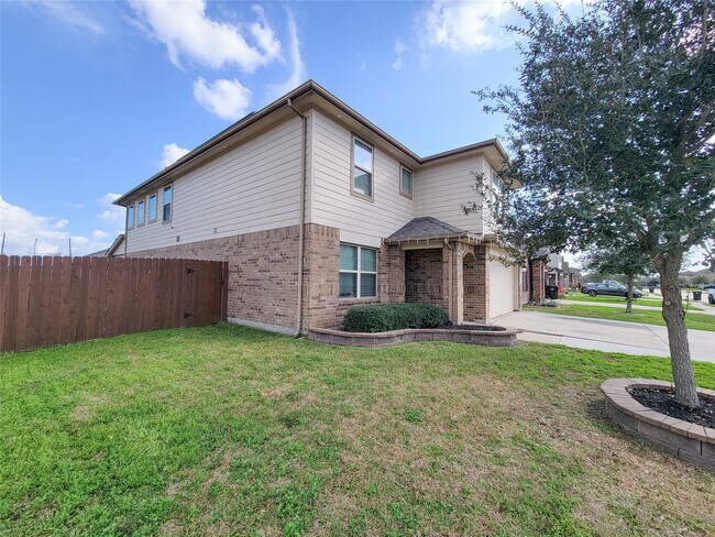 Building Photo - 8003 Ecru Ln