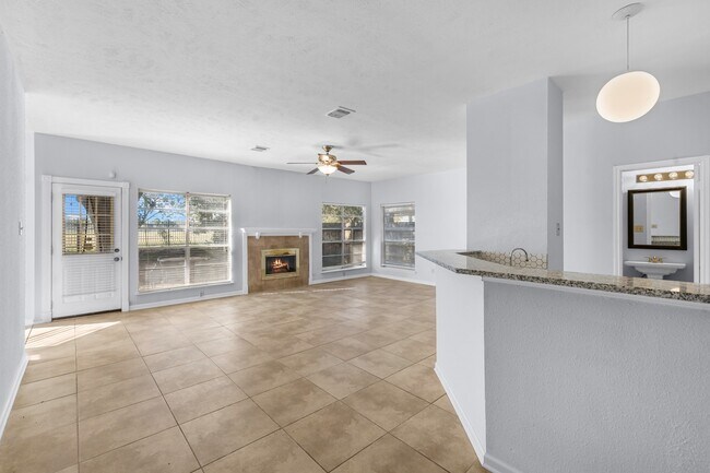 Building Photo - 4322 Palmer Plantation Dr