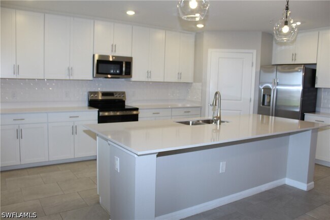 Building Photo - 5661 Melbourne Ct