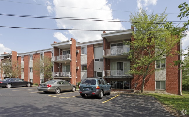Building Photo - Circle Park Apartments