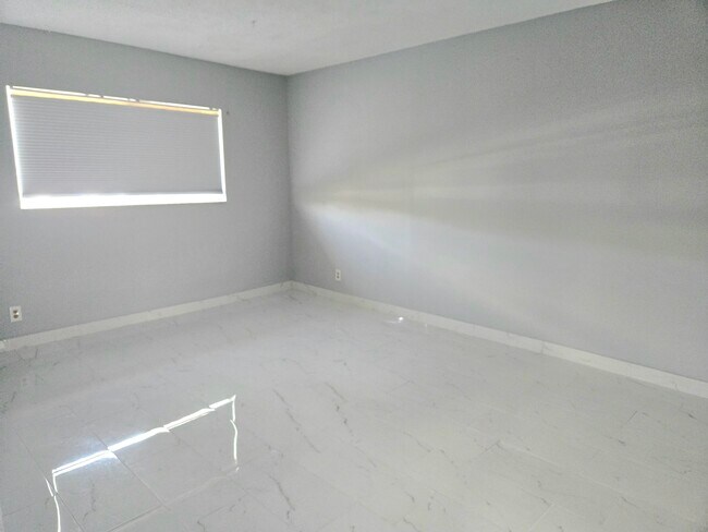 Building Photo - 6505 Winfield Blvd