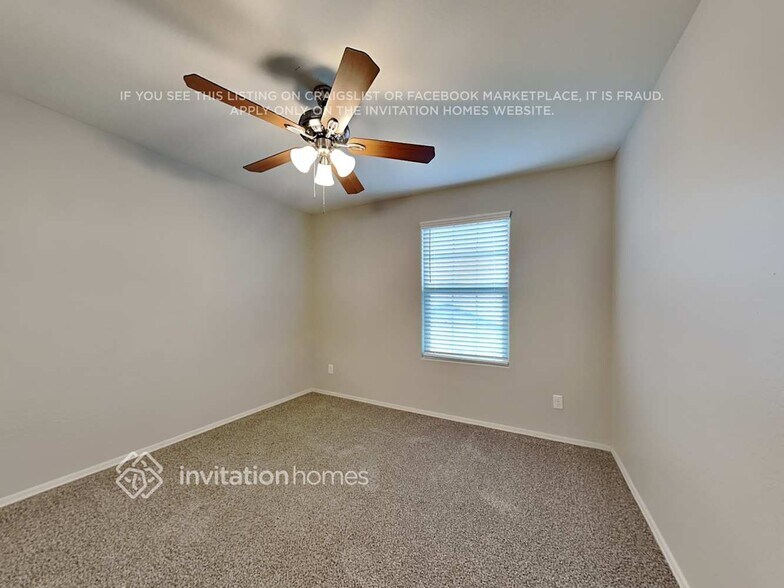 Building Photo - 16436 W La Ventilla Way