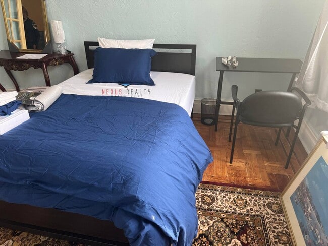 Building Photo - 33-19 69th St