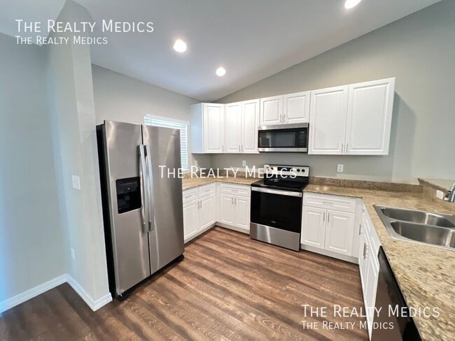 Building Photo - 2539 SW 158th Ln Rd