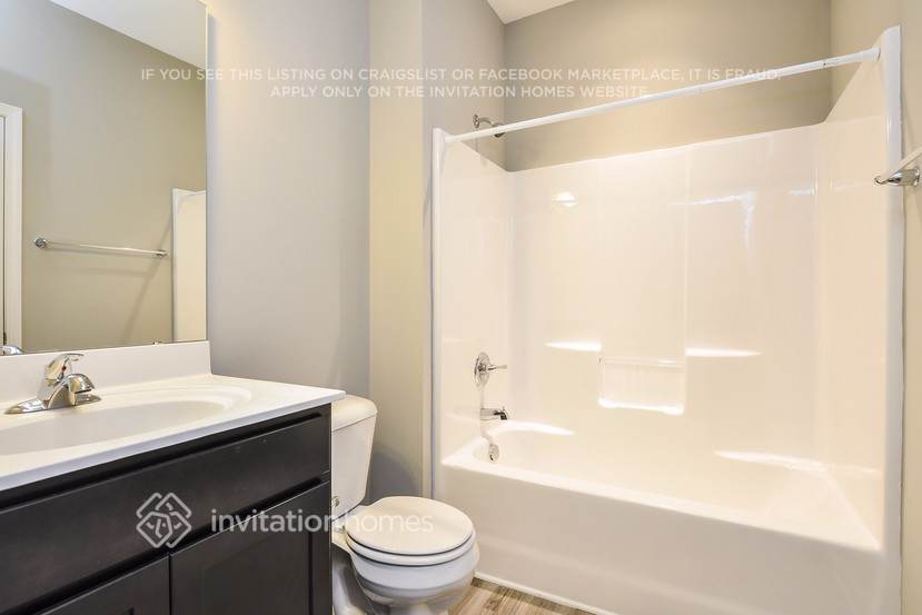 Building Photo - 41 Needham Ln