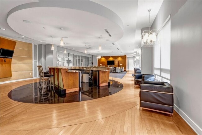 Building Photo - 711 Cosmopolitan Dr NE