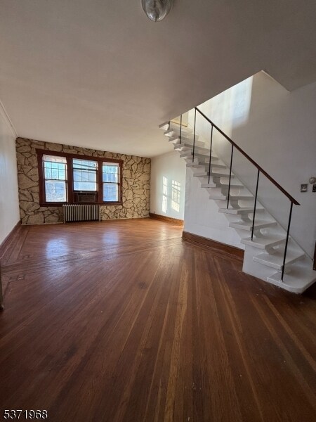 Building Photo - 204 Columbia Ave