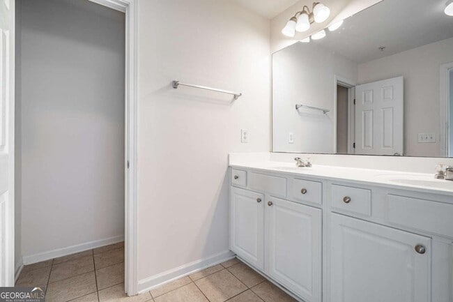 Building Photo - 112 Brianna Way