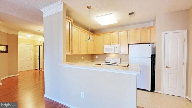 Building Photo - 12185 Abington Hall Pl