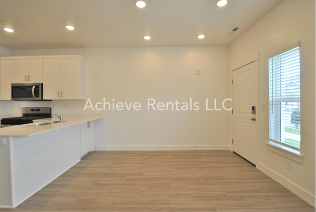 Building Photo - 1219 W 1870 S