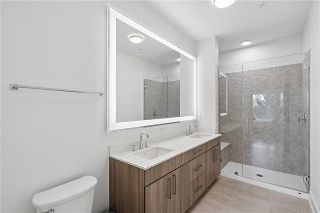Building Photo - 775 Juniper St NE