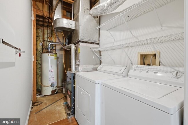 Building Photo - 14666 Seasons Dr