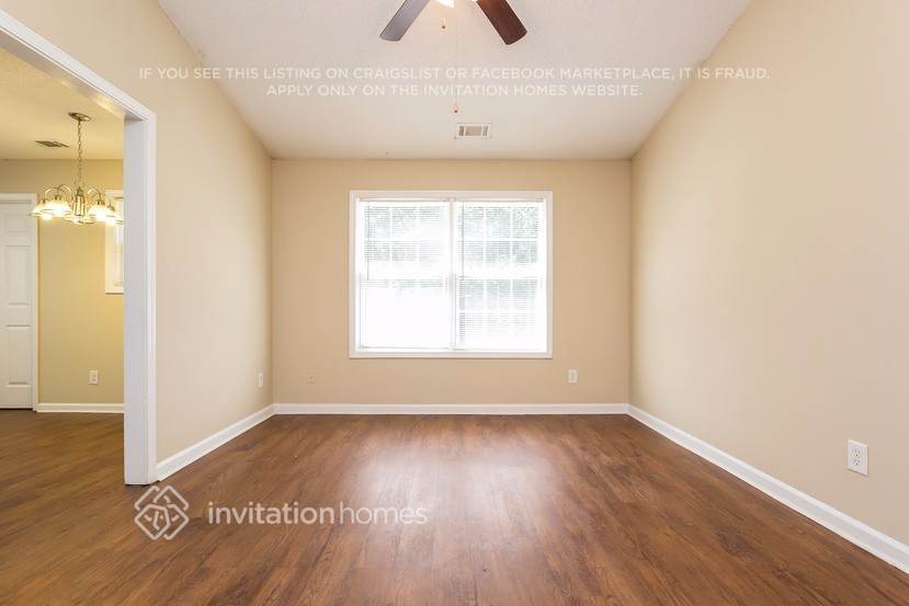Building Photo - 317 Dreamland Ct