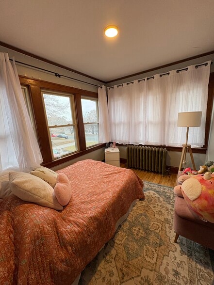 Building Photo - 1006 Gould Ave NE