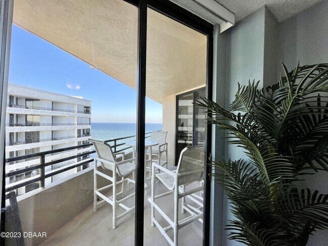 Building Photo - Furnished Oceanview 2 Bed, 2 Bath Condo – Available Now!