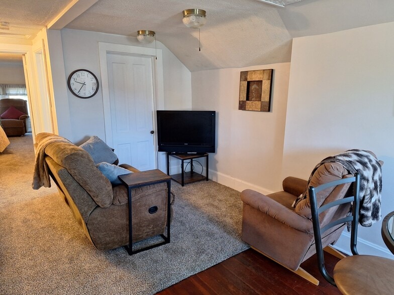 Living Room - 507 E 2nd St