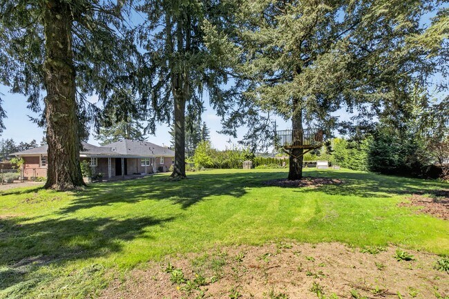 Building Photo - Stunning 4 bed + office, 4 bath rental home in Damascus!