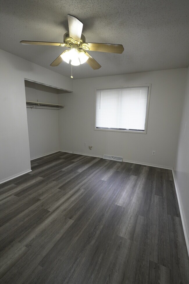 Building Photo - 1308 E 29th St