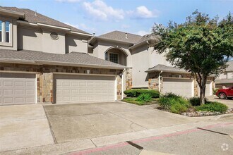 Building Photo - 1101 E Parmer Ln