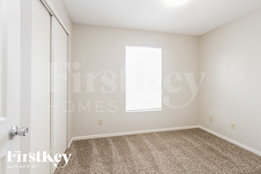 Building Photo - 11325 Arches Dr